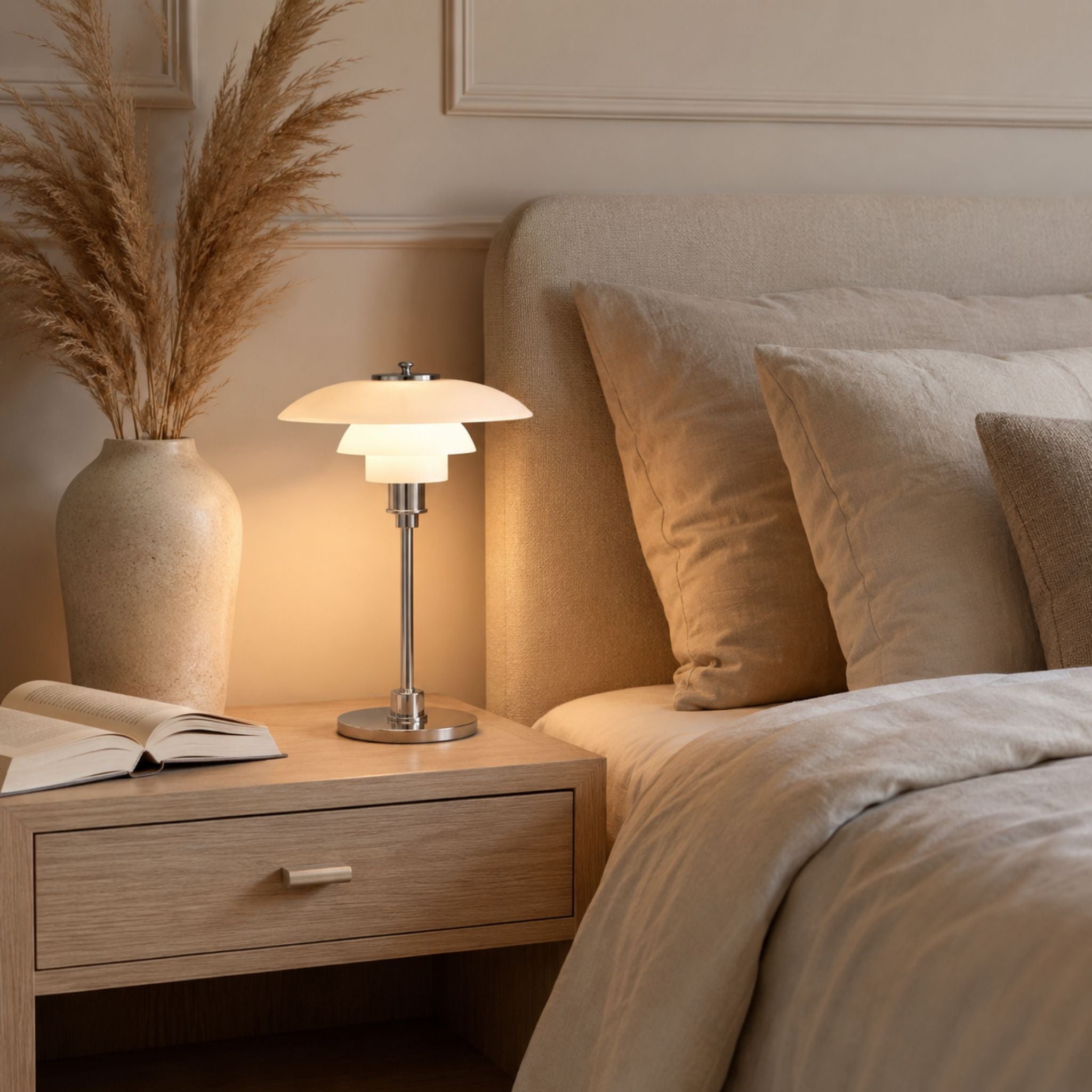 The Aurora Glow Cordless Lamp