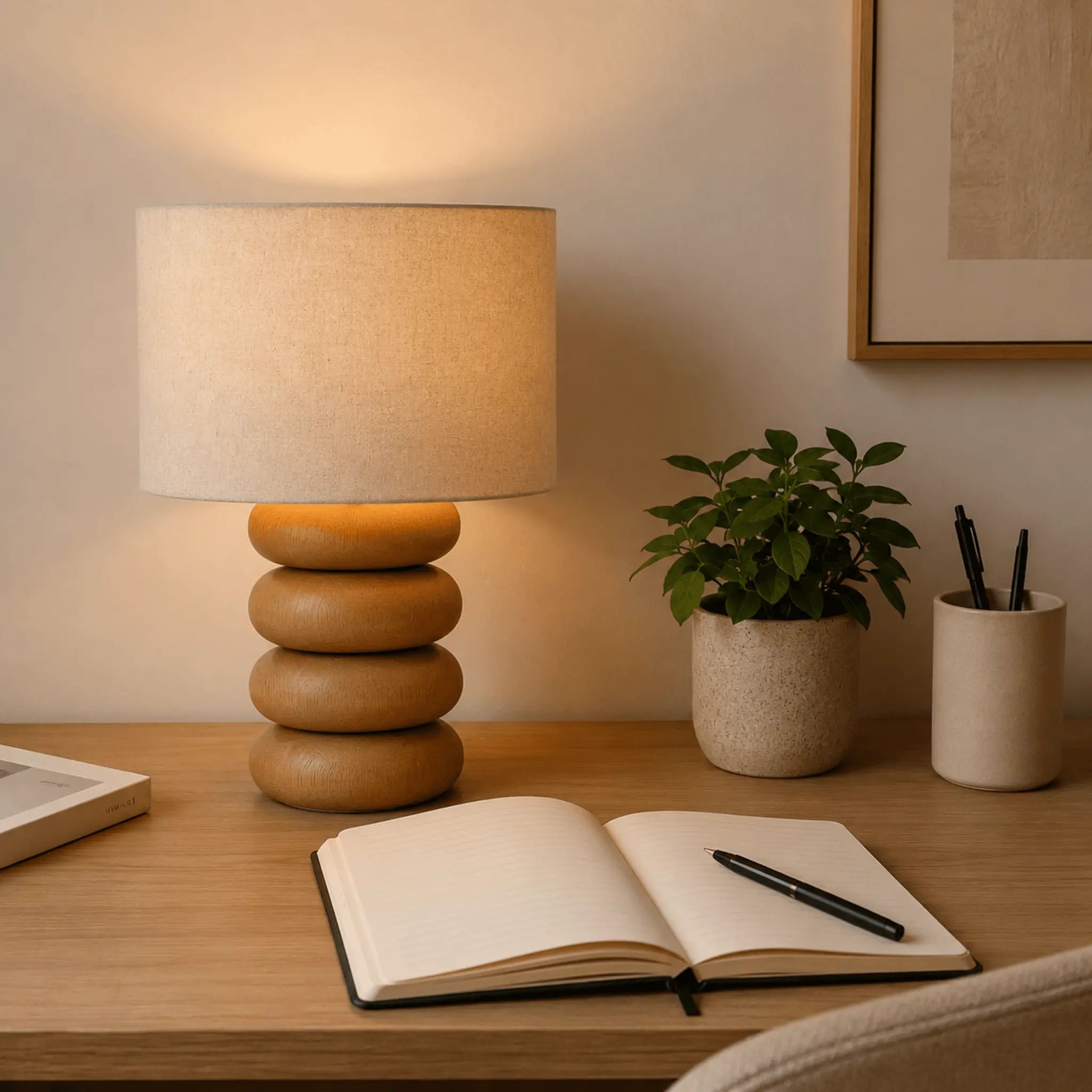 The Quiet Glow Table Lamp