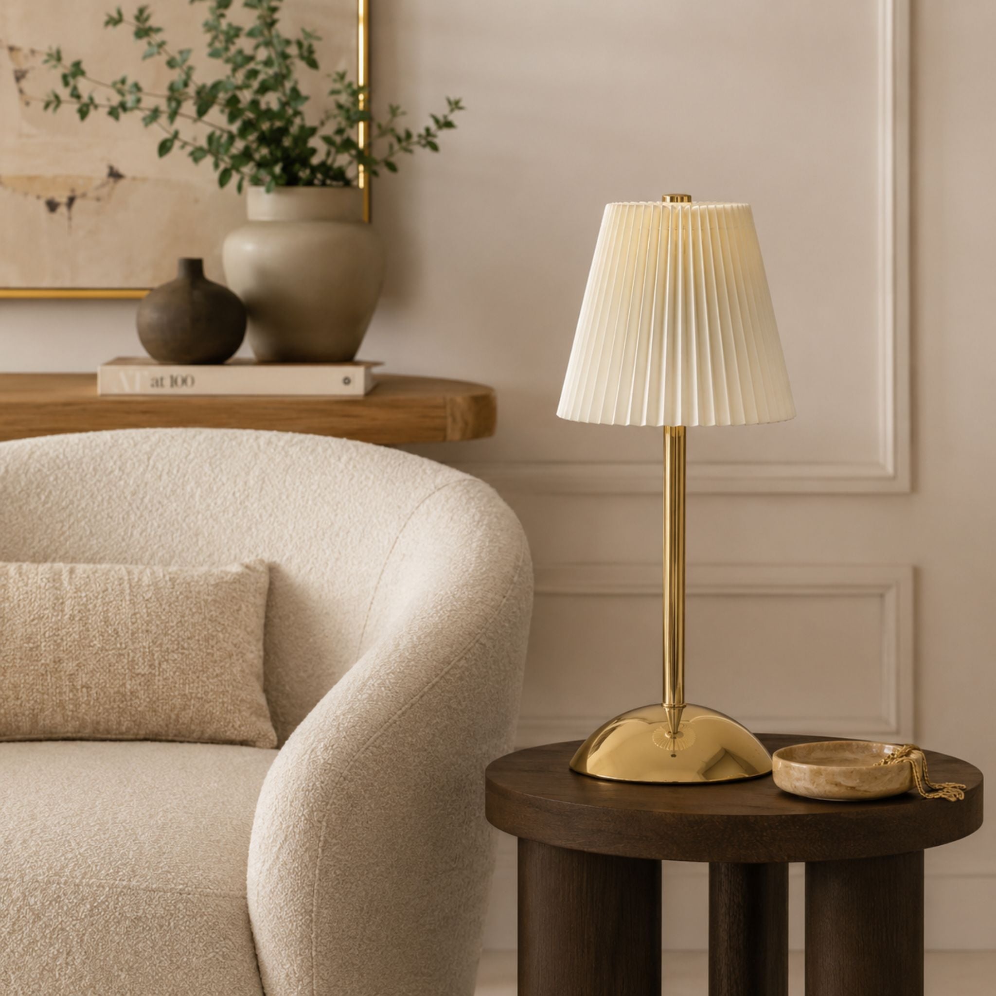 The Refined Glow Table Lamp