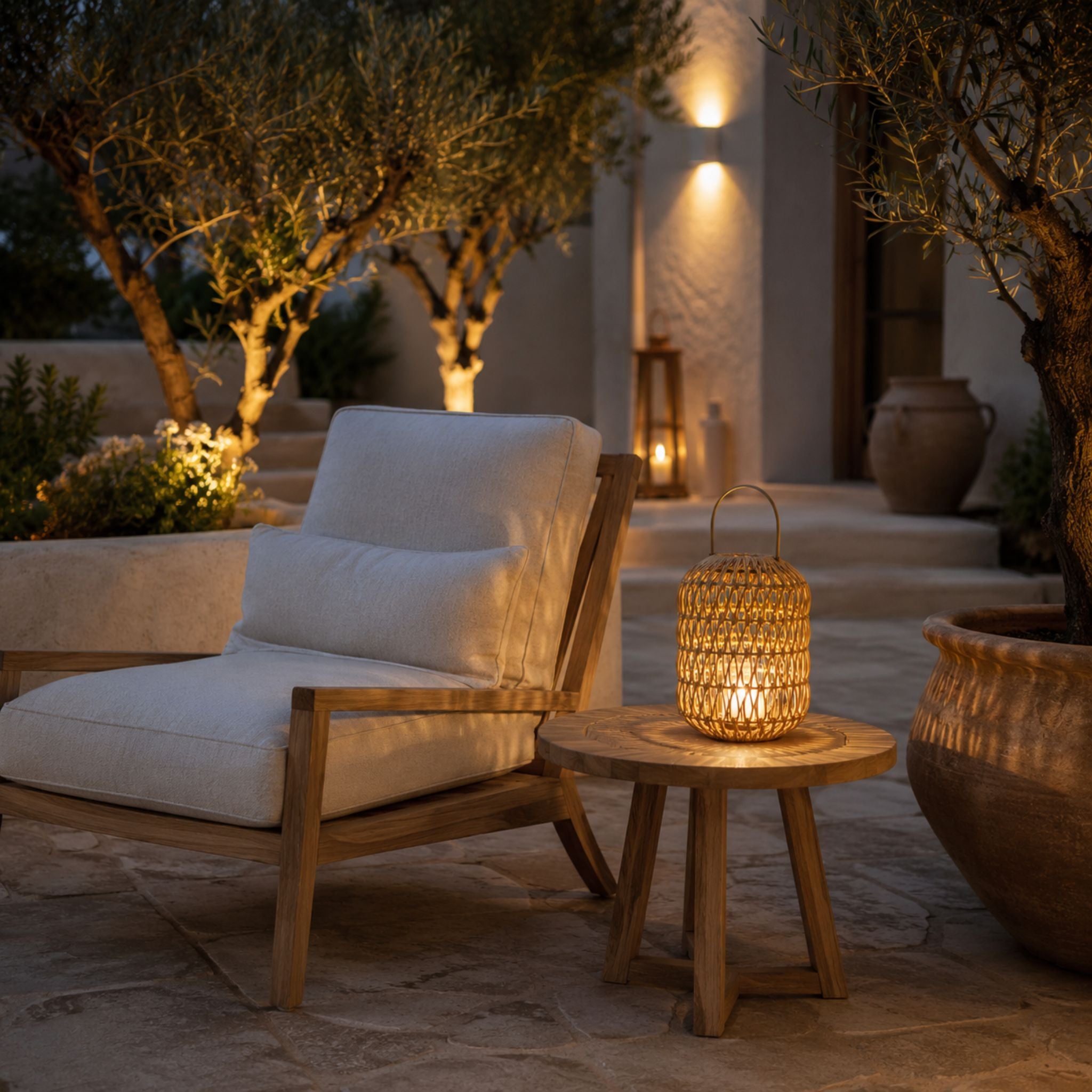 The Woven Glow Lantern