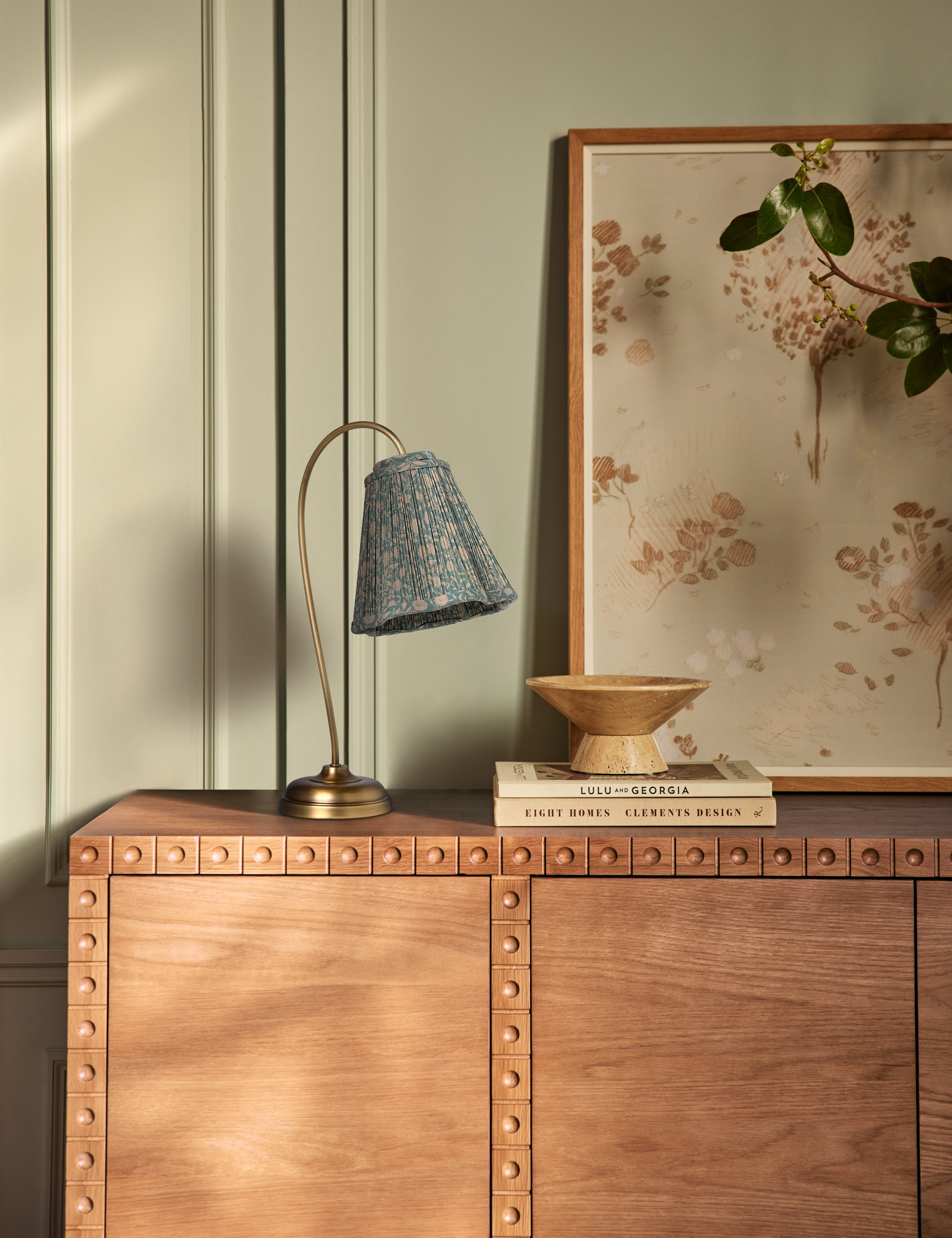 The Quiet Glow Table Lamp