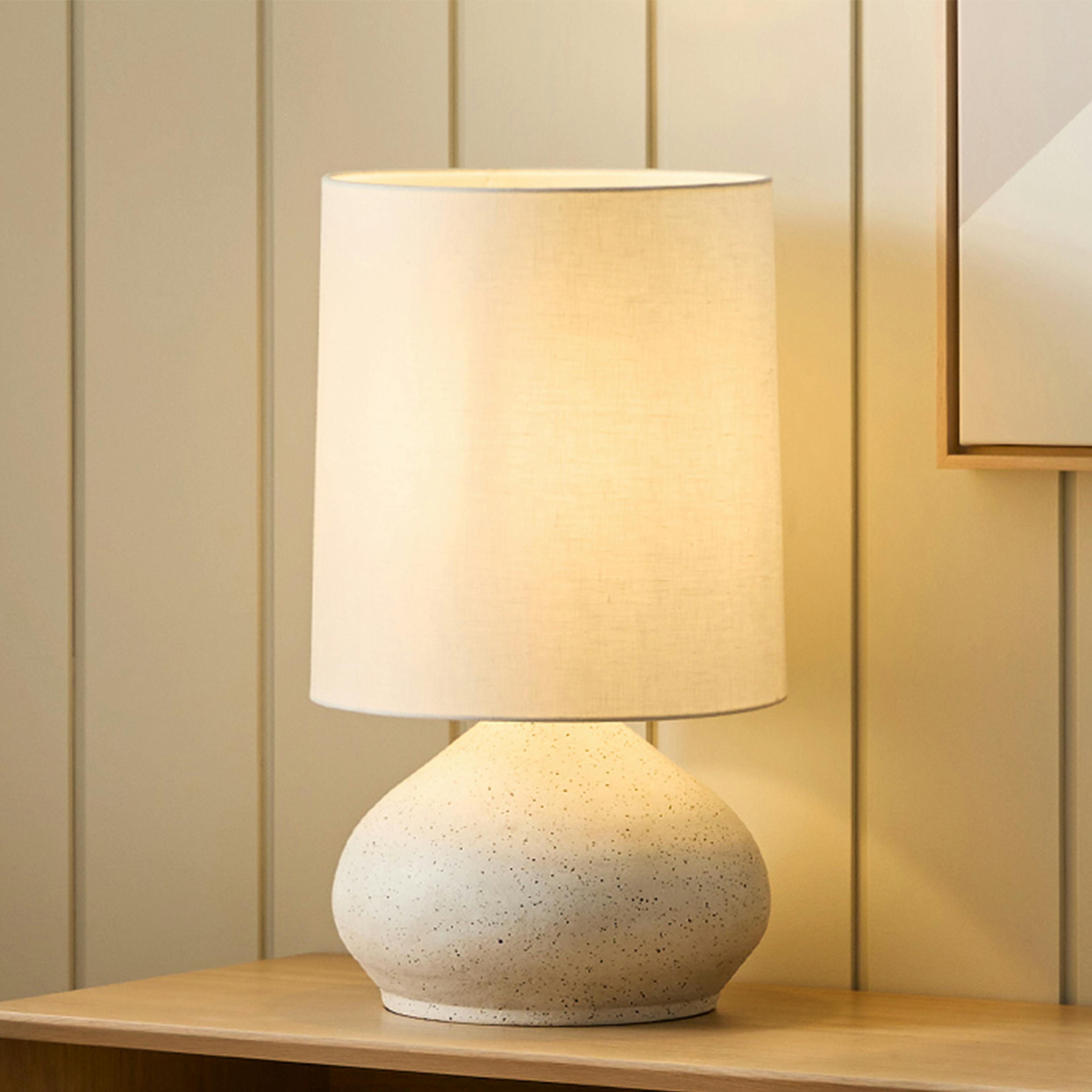 The Quiet Glow Ceramic Lamp