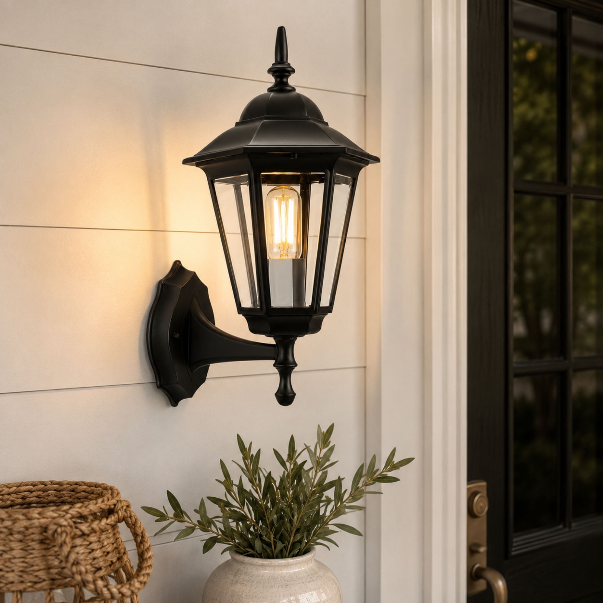 The Coastal Entry Lantern
