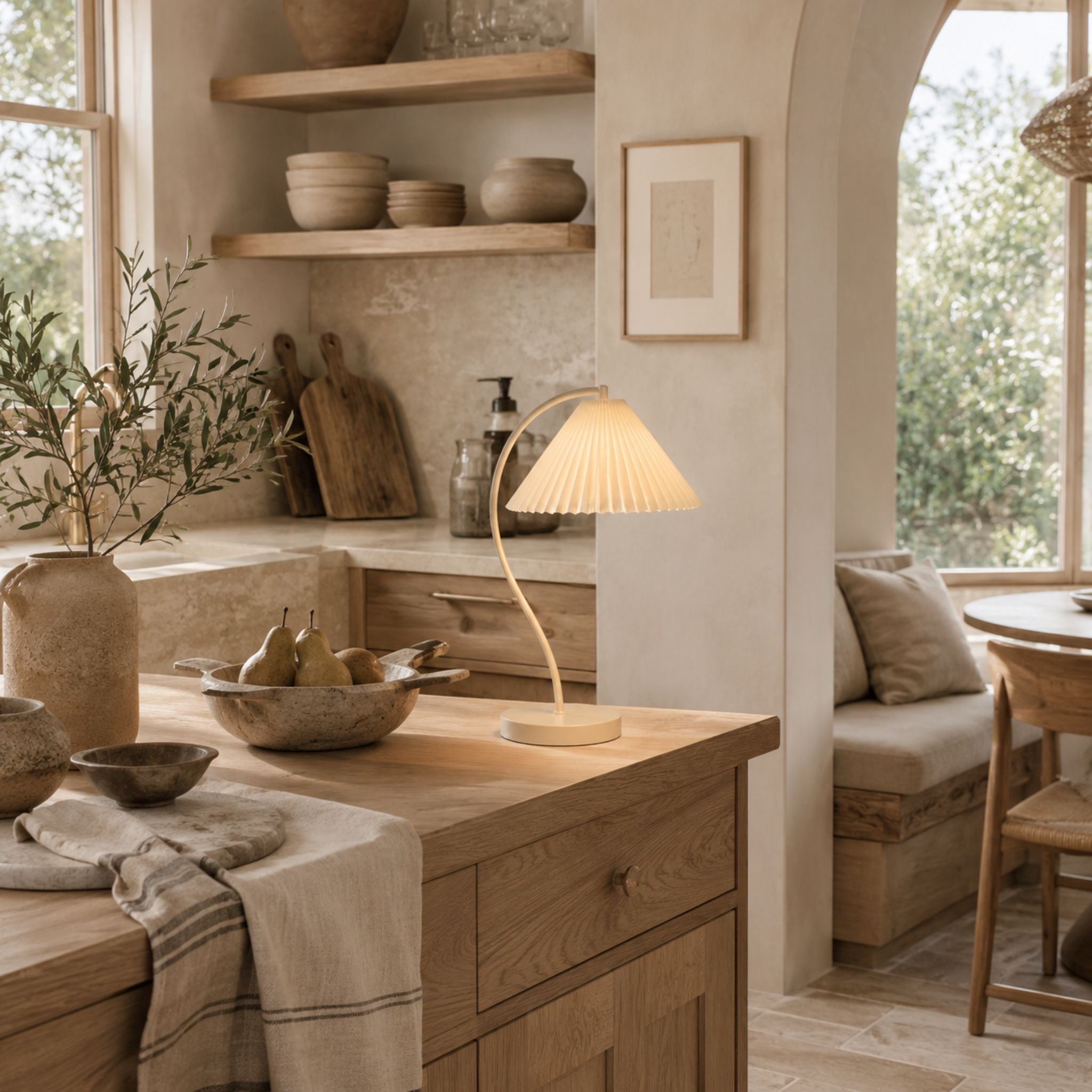 The Graceful Arc Table Lamp