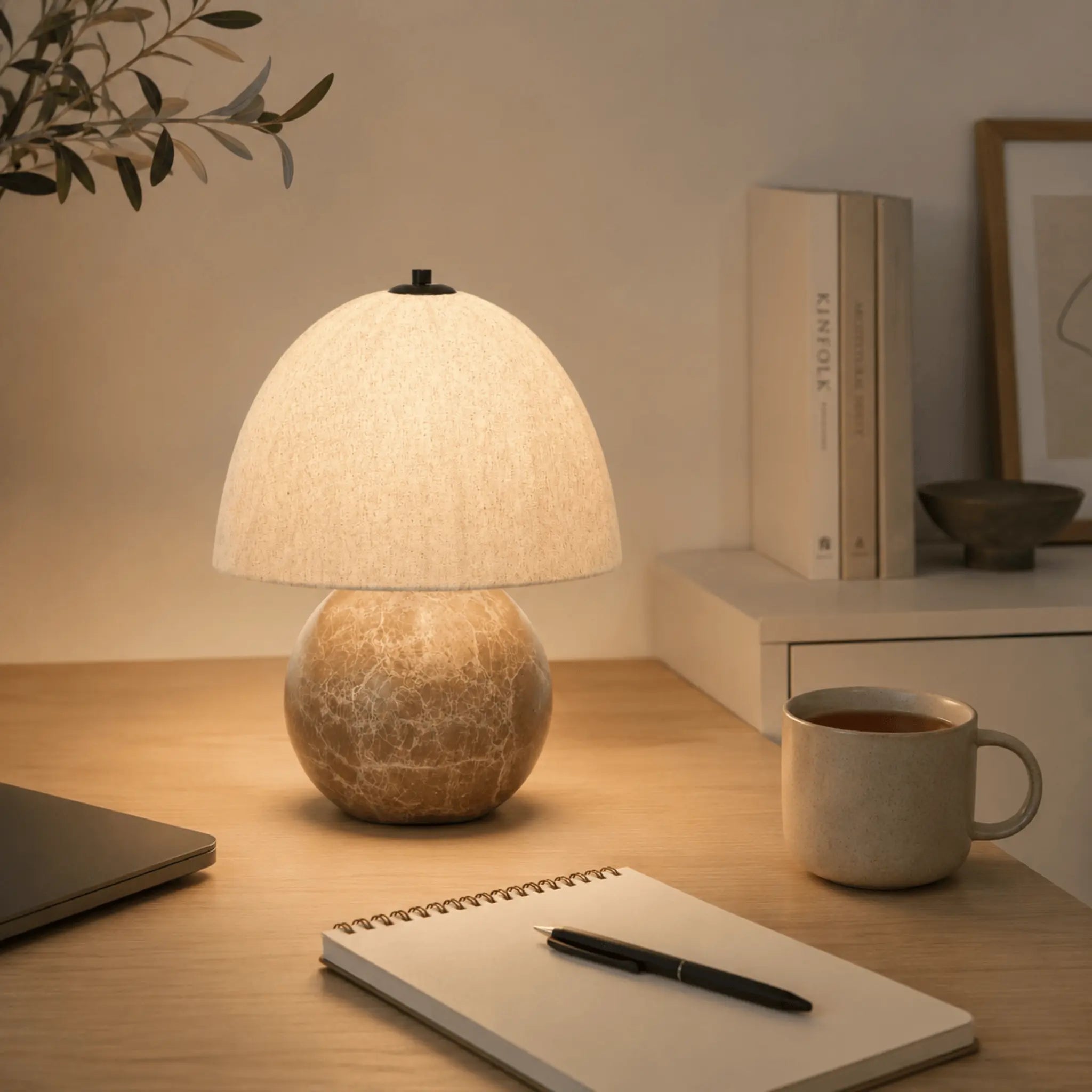 The Quiet Glow Table Lamp
