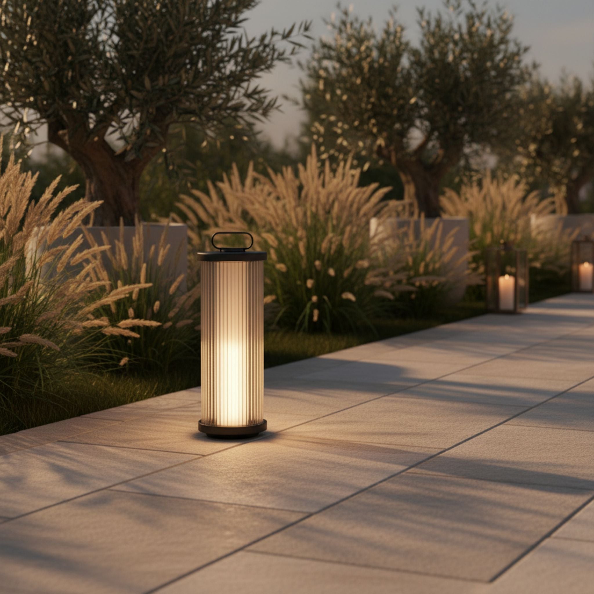 The Lantern Glow Cordless Lamp