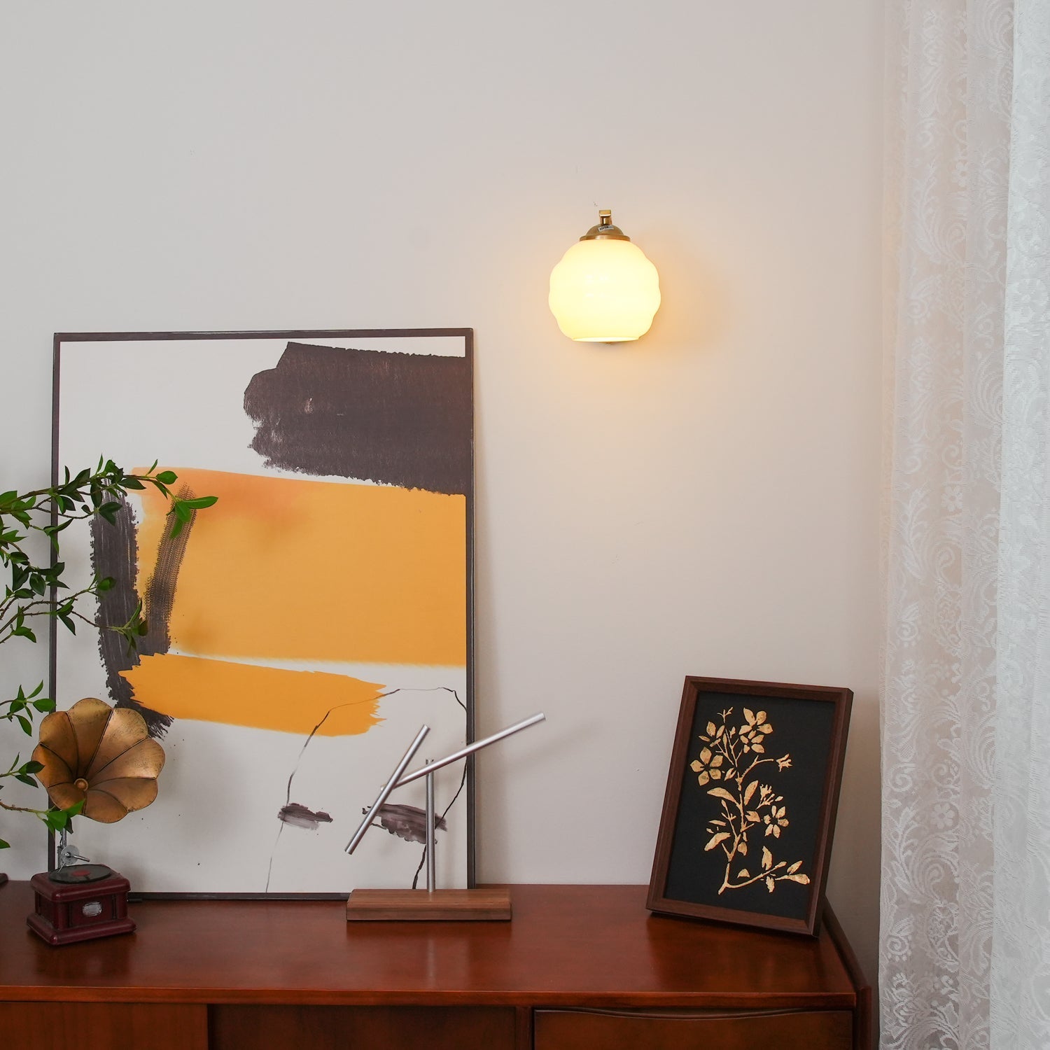 The Vintage Glow Wall Lamp