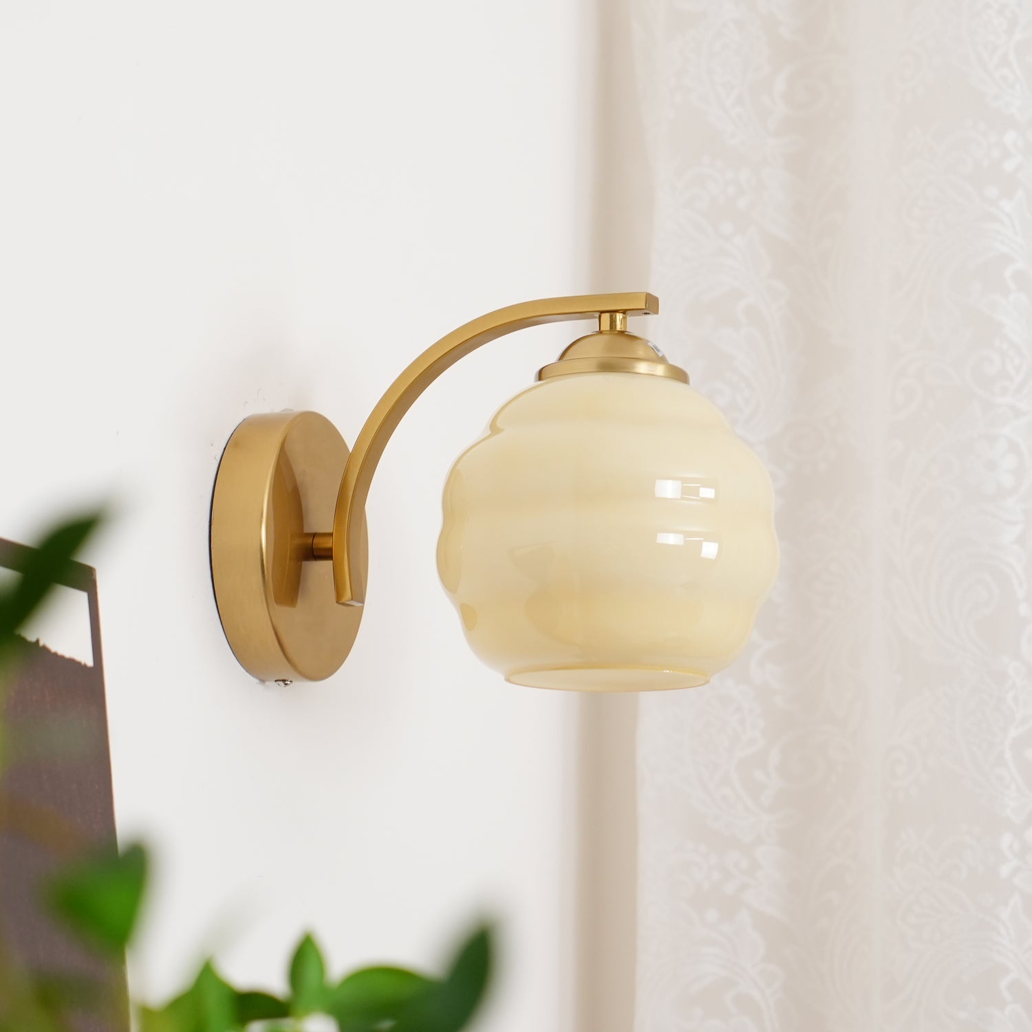 The Vintage Glow Wall Lamp
