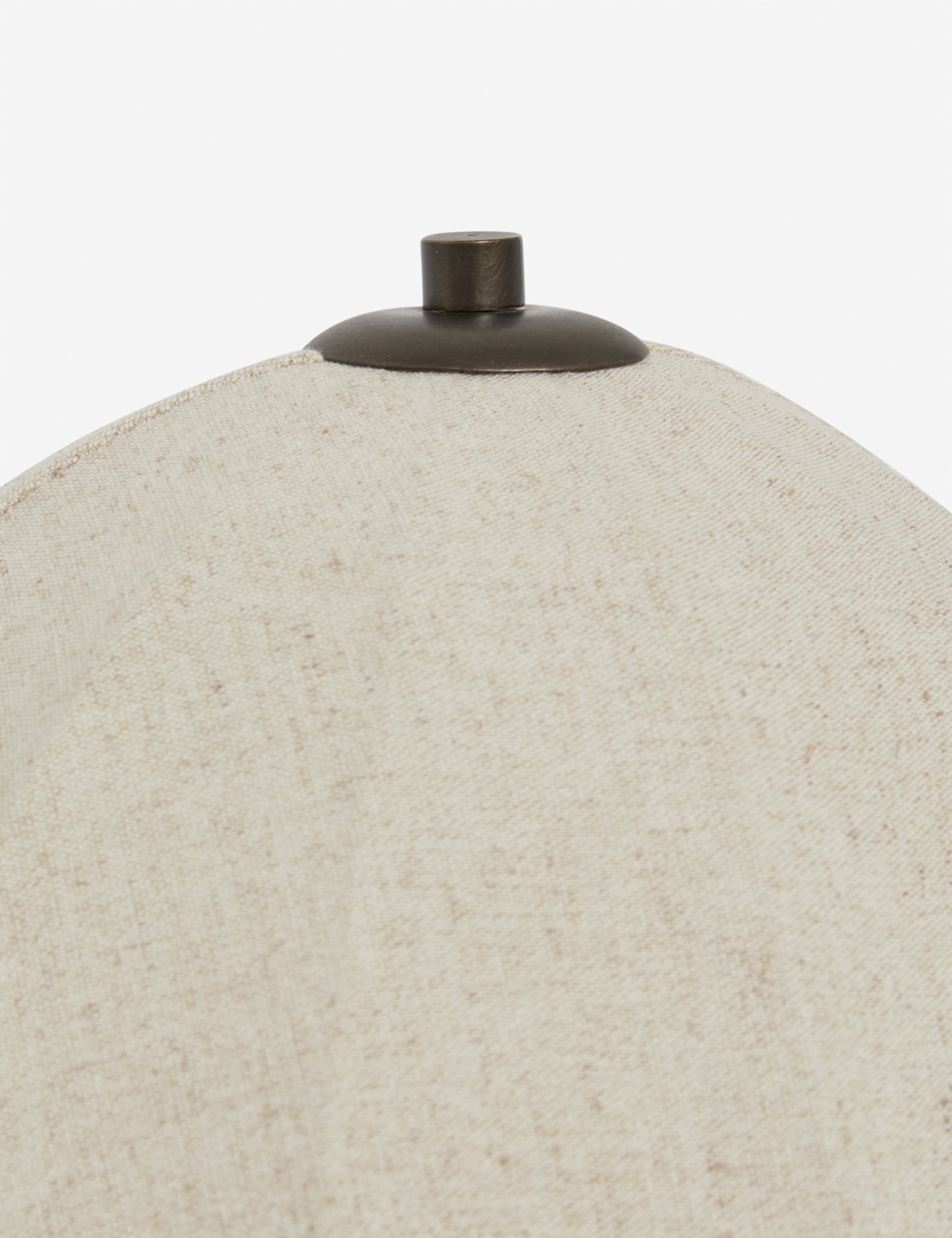 The Quiet Glow Table Lamp