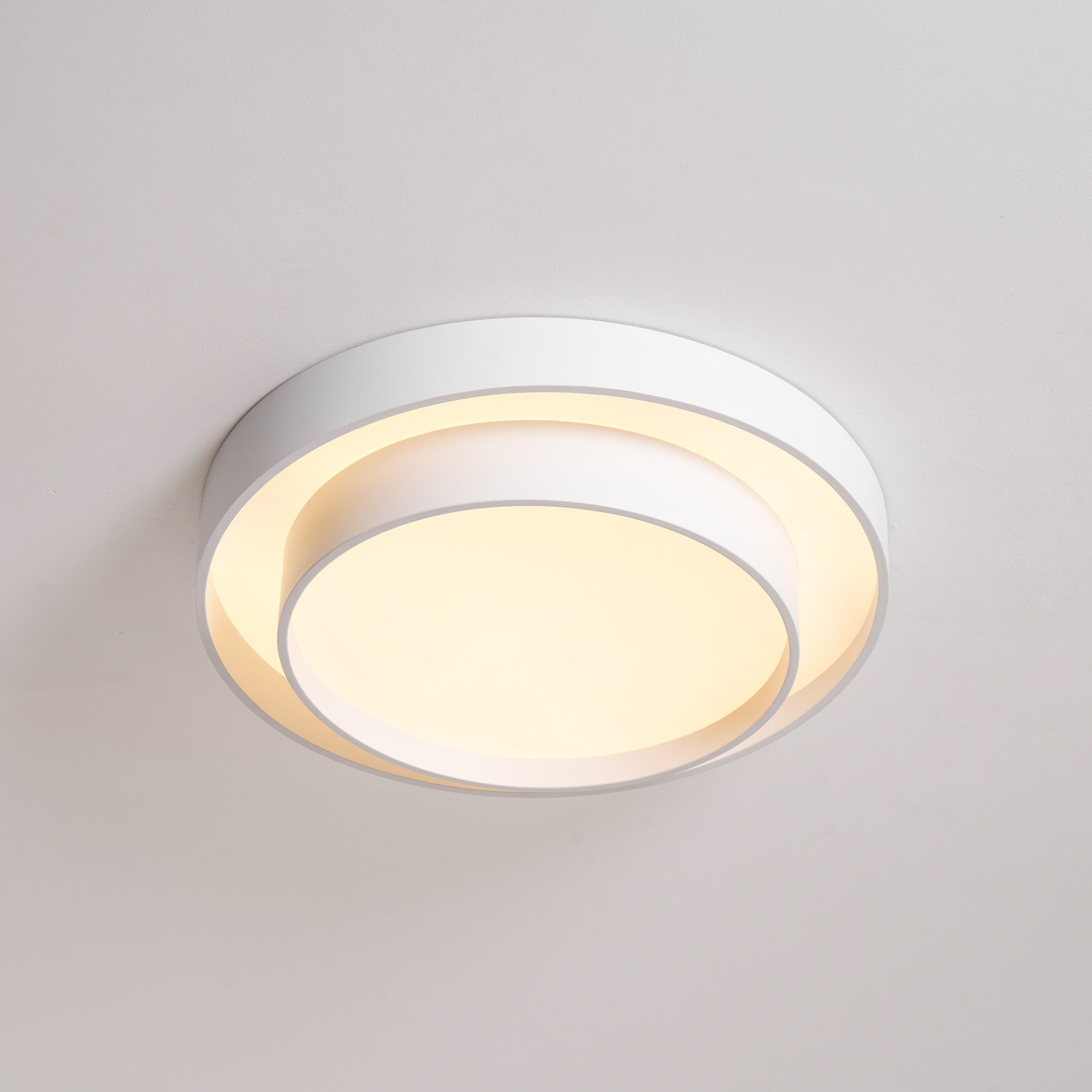 The Quiet Glow Ceiling Lamp